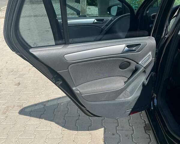 Черный Фольксваген Гольф, объемом двигателя 1.39 л и пробегом 210 тыс. км за 6850 $, фото 11 на Automoto.ua