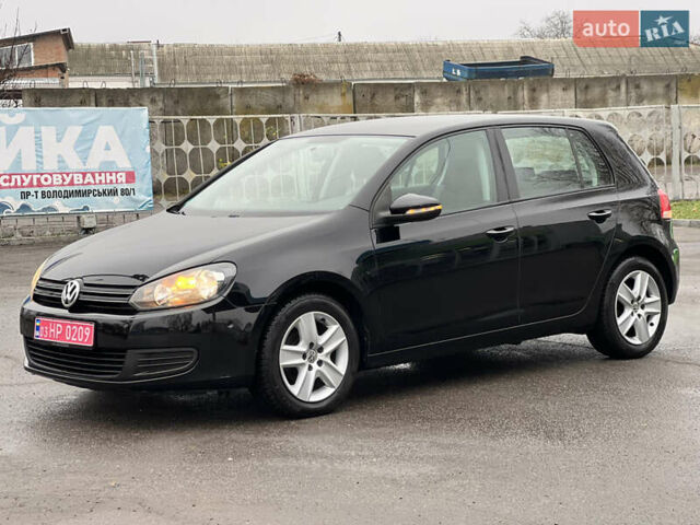 Черный Фольксваген Гольф, объемом двигателя 1.6 л и пробегом 241 тыс. км за 7999 $, фото 7 на Automoto.ua