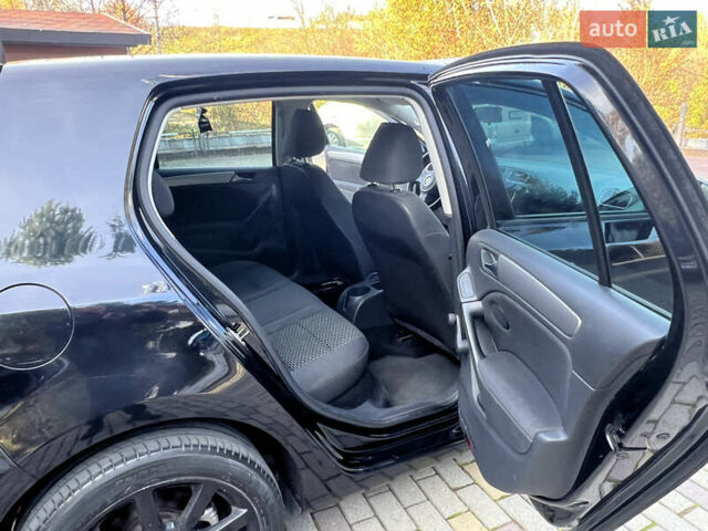 Черный Фольксваген Гольф, объемом двигателя 1.39 л и пробегом 232 тыс. км за 6900 $, фото 11 на Automoto.ua