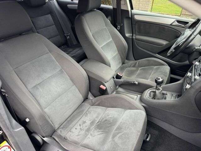 Черный Фольксваген Гольф, объемом двигателя 1.4 л и пробегом 168 тыс. км за 6850 $, фото 9 на Automoto.ua