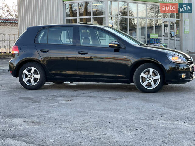 Черный Фольксваген Гольф, объемом двигателя 1.6 л и пробегом 210 тыс. км за 8150 $, фото 15 на Automoto.ua