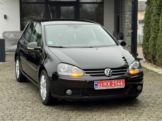 Черный Фольксваген Гольф, объемом двигателя 0 л и пробегом 270 тыс. км за 5700 $, фото 3 на Automoto.ua