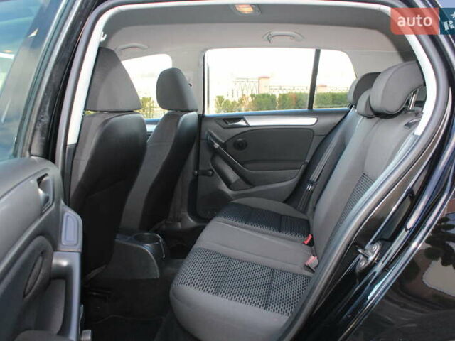 Черный Фольксваген Гольф, объемом двигателя 1.6 л и пробегом 210 тыс. км за 7350 $, фото 53 на Automoto.ua