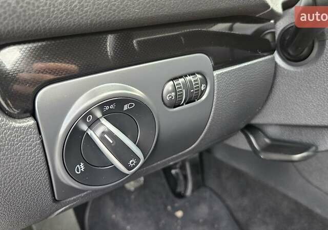 Черный Фольксваген Гольф, объемом двигателя 1.39 л и пробегом 197 тыс. км за 7350 $, фото 73 на Automoto.ua