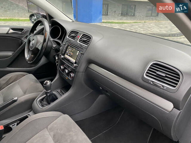 Черный Фольксваген Гольф, объемом двигателя 1.39 л и пробегом 190 тыс. км за 7200 $, фото 27 на Automoto.ua