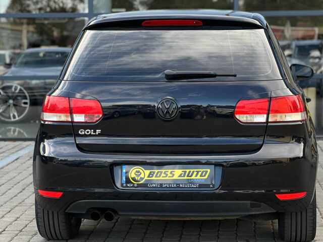 Черный Фольксваген Гольф, объемом двигателя 1.4 л и пробегом 218 тыс. км за 7000 $, фото 4 на Automoto.ua