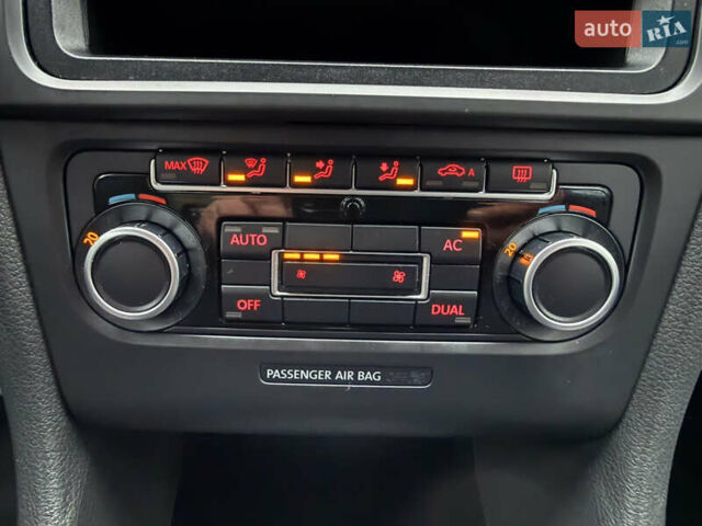 Черный Фольксваген Гольф, объемом двигателя 1.6 л и пробегом 198 тыс. км за 7950 $, фото 113 на Automoto.ua