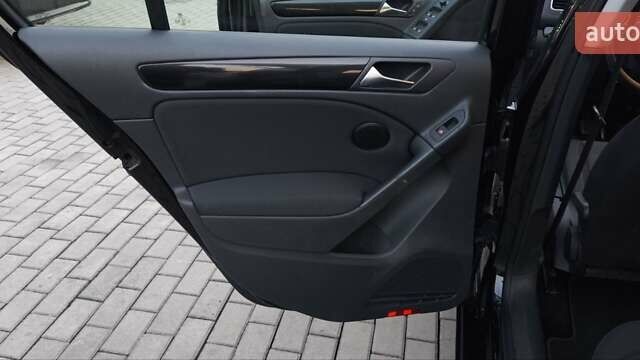 Чорний Фольксваген Гольф, об'ємом двигуна 1.39 л та пробігом 187 тис. км за 8000 $, фото 22 на Automoto.ua