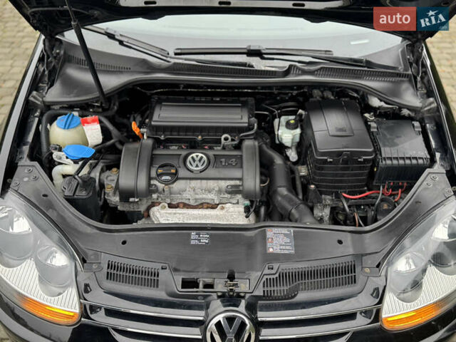 Чорний Фольксваген Гольф, об'ємом двигуна 1.4 л та пробігом 270 тис. км за 5700 $, фото 52 на Automoto.ua