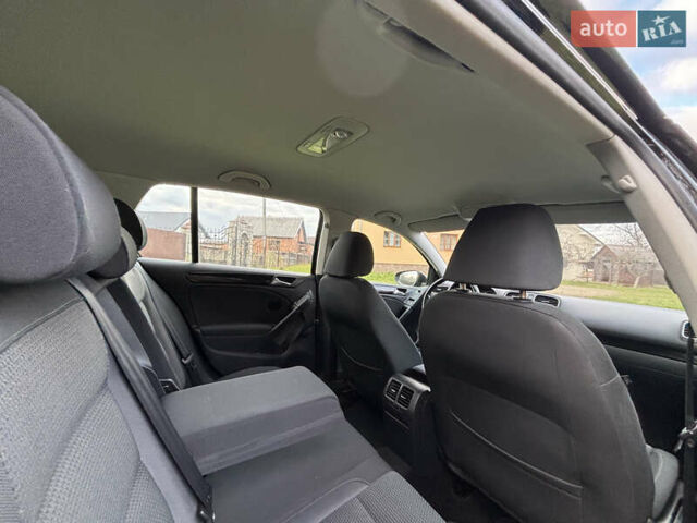 Черный Фольксваген Гольф, объемом двигателя 1.6 л и пробегом 250 тыс. км за 7150 $, фото 24 на Automoto.ua