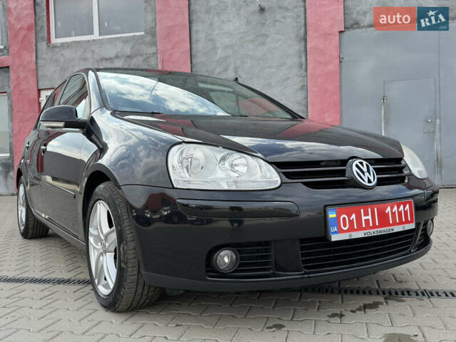 Черный Фольксваген Гольф, объемом двигателя 1.6 л и пробегом 243 тыс. км за 5999 $, фото 9 на Automoto.ua
