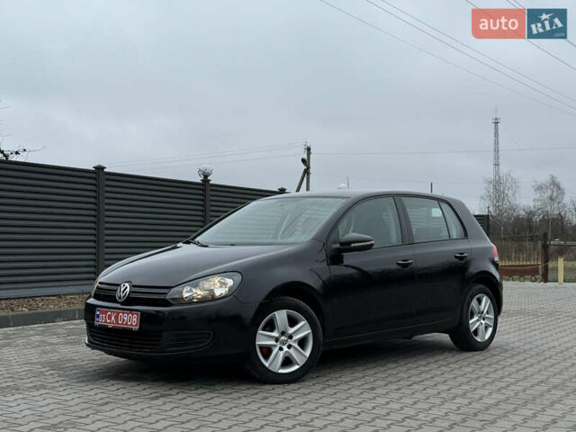 Черный Фольксваген Гольф, объемом двигателя 1.6 л и пробегом 198 тыс. км за 7950 $, фото 130 на Automoto.ua