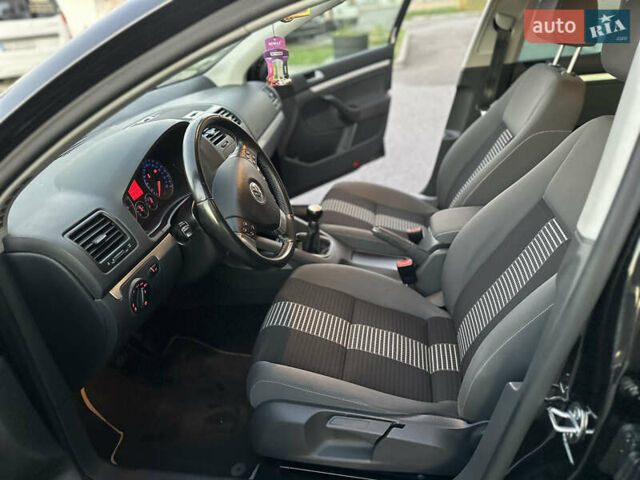 Чорний Фольксваген Гольф, об'ємом двигуна 1.4 л та пробігом 135 тис. км за 6950 $, фото 40 на Automoto.ua