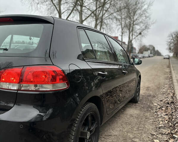 Черный Фольксваген Гольф, объемом двигателя 1.4 л и пробегом 171 тыс. км за 8200 $, фото 11 на Automoto.ua