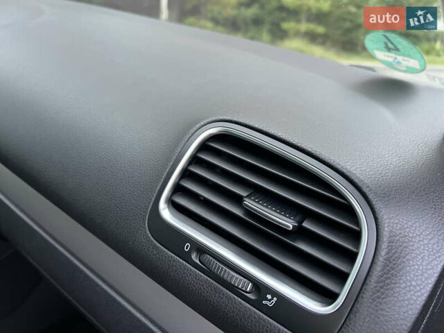 Фольксваген Гольф 2009 в Хмельницком на Automoto.ua Черный Фольксваген Гольф, объемом двигателя 1.4 л и пробегом 207 тыс. км за 7499 $, фото 35 на Automoto.ua