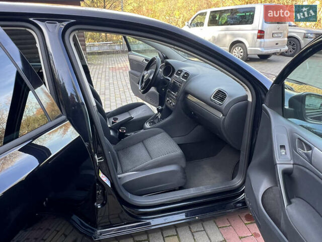 Черный Фольксваген Гольф, объемом двигателя 1.39 л и пробегом 232 тыс. км за 6900 $, фото 7 на Automoto.ua