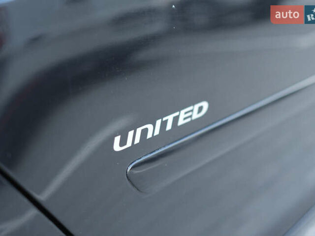 Черный Фольксваген Гольф, объемом двигателя 1.4 л и пробегом 258 тыс. км за 5999 $, фото 5 на Automoto.ua