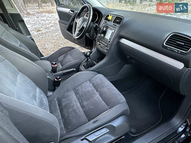 Черный Фольксваген Гольф, объемом двигателя 1.4 л и пробегом 215 тыс. км за 6700 $, фото 13 на Automoto.ua