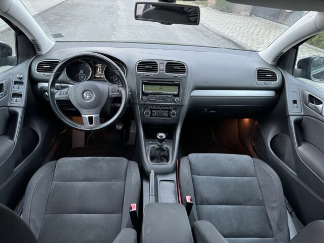 Черный Фольксваген Гольф, объемом двигателя 1.4 л и пробегом 168 тыс. км за 7350 $, фото 15 на Automoto.ua