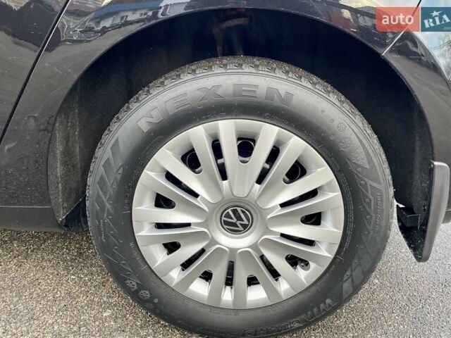 Черный Фольксваген Гольф, объемом двигателя 1.6 л и пробегом 247 тыс. км за 7950 $, фото 29 на Automoto.ua