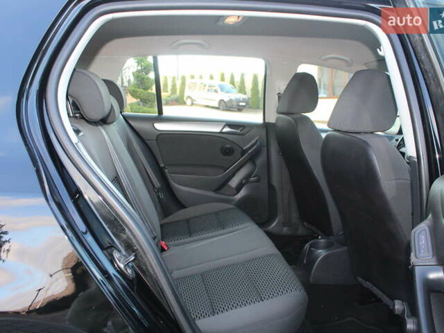 Черный Фольксваген Гольф, объемом двигателя 1.6 л и пробегом 210 тыс. км за 7590 $, фото 59 на Automoto.ua