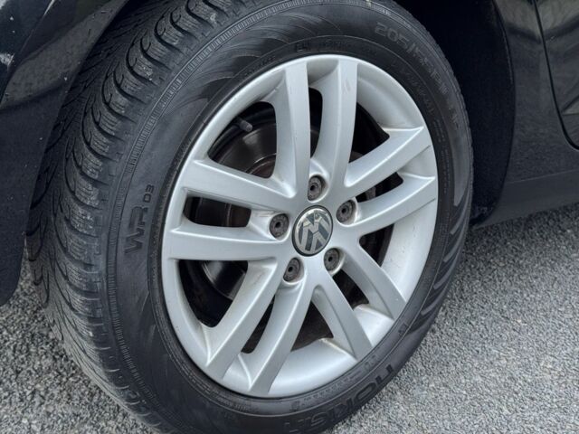 Черный Фольксваген Гольф, объемом двигателя 1.4 л и пробегом 168 тыс. км за 7350 $, фото 11 на Automoto.ua