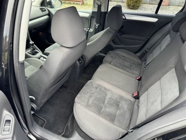 Черный Фольксваген Гольф, объемом двигателя 1.4 л и пробегом 168 тыс. км за 6850 $, фото 11 на Automoto.ua