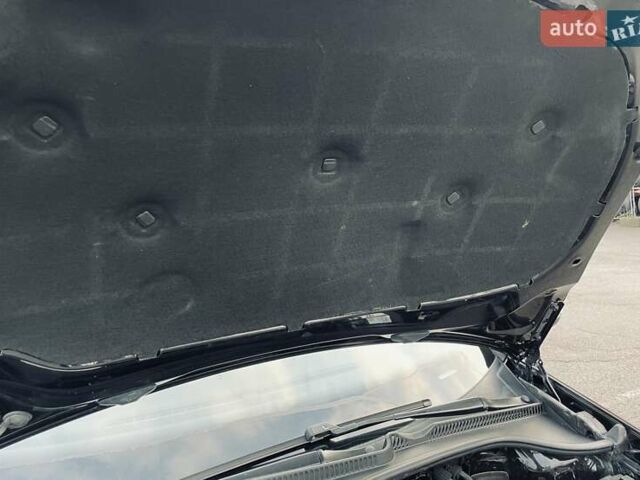 Черный Фольксваген Гольф, объемом двигателя 1.6 л и пробегом 247 тыс. км за 7950 $, фото 62 на Automoto.ua