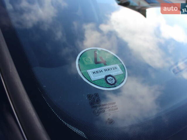 Черный Фольксваген Гольф, объемом двигателя 1.6 л и пробегом 210 тыс. км за 7350 $, фото 21 на Automoto.ua