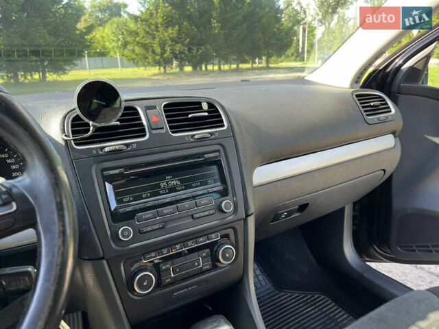 Чорний Фольксваген Гольф, об'ємом двигуна 2 л та пробігом 345 тис. км за 10300 $, фото 16 на Automoto.ua