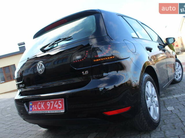 Черный Фольксваген Гольф, объемом двигателя 1.6 л и пробегом 210 тыс. км за 7350 $, фото 14 на Automoto.ua