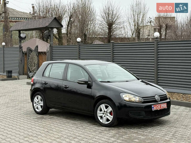 Черный Фольксваген Гольф, объемом двигателя 1.6 л и пробегом 198 тыс. км за 7950 $, фото 5 на Automoto.ua
