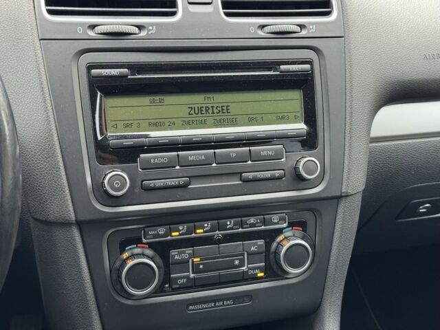 Черный Фольксваген Гольф, объемом двигателя 1.4 л и пробегом 168 тыс. км за 6850 $, фото 17 на Automoto.ua