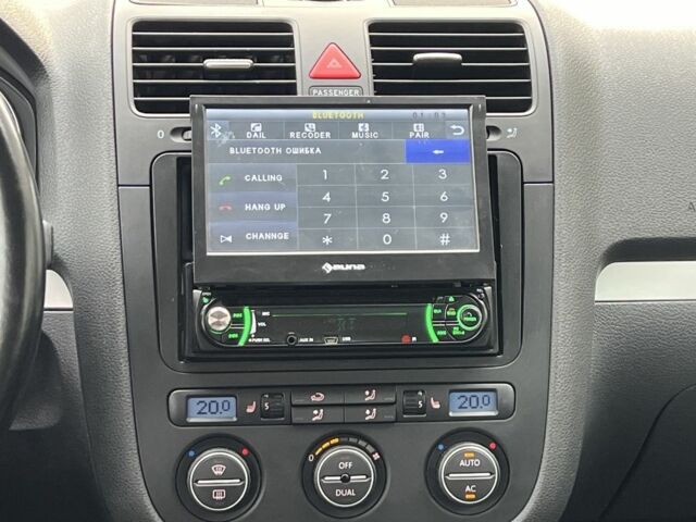 Черный Фольксваген Гольф, объемом двигателя 1.6 л и пробегом 167 тыс. км за 6999 $, фото 11 на Automoto.ua