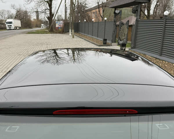 Черный Фольксваген Гольф, объемом двигателя 1.6 л и пробегом 198 тыс. км за 7950 $, фото 98 на Automoto.ua