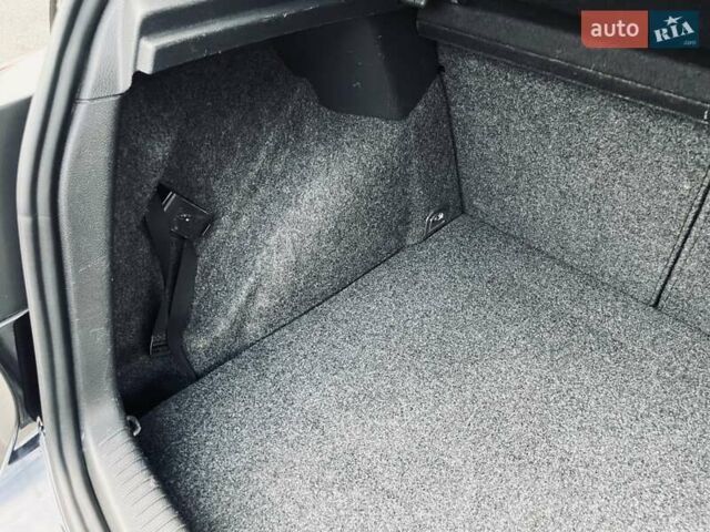 Черный Фольксваген Гольф, объемом двигателя 1.6 л и пробегом 247 тыс. км за 7950 $, фото 37 на Automoto.ua