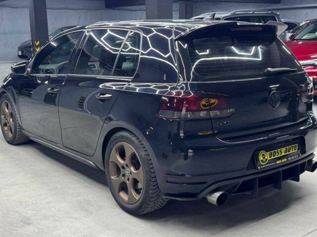 Фольксваген Гольф 2009 в Черновцах на Automoto.ua Черный Фольксваген Гольф, объемом двигателя 2 л и пробегом 250 тыс. км за 9800 $, фото 3 на Automoto.ua
