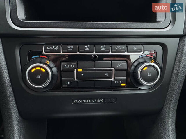 Черный Фольксваген Гольф, объемом двигателя 1.6 л и пробегом 194 тыс. км за 8800 $, фото 46 на Automoto.ua