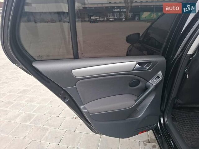 Чорний Фольксваген Гольф, об'ємом двигуна 1.39 л та пробігом 209 тис. км за 7400 $, фото 18 на Automoto.ua