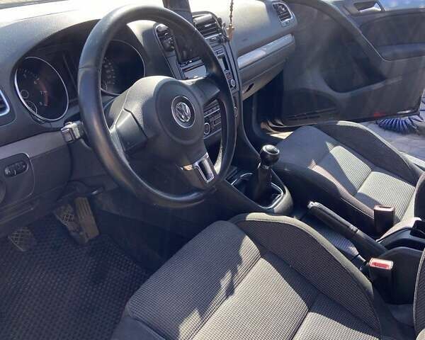 Черный Фольксваген Гольф, объемом двигателя 1.39 л и пробегом 193 тыс. км за 7600 $, фото 2 на Automoto.ua