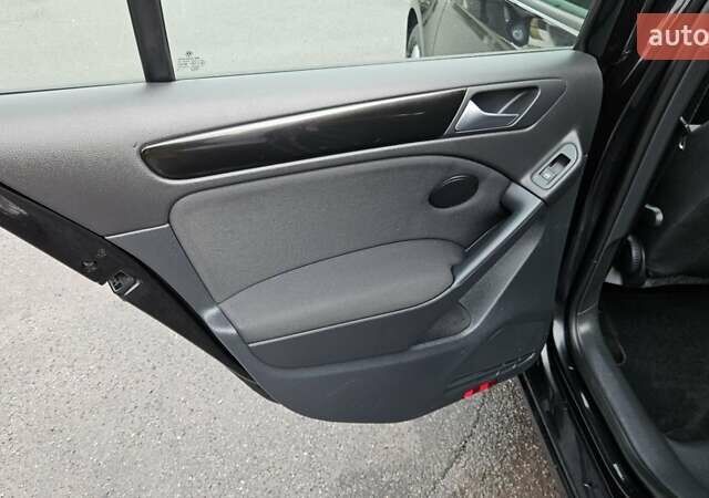 Черный Фольксваген Гольф, объемом двигателя 1.39 л и пробегом 197 тыс. км за 7350 $, фото 57 на Automoto.ua