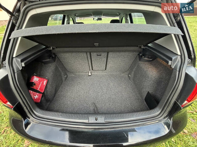 Черный Фольксваген Гольф, объемом двигателя 1.6 л и пробегом 250 тыс. км за 7150 $, фото 14 на Automoto.ua