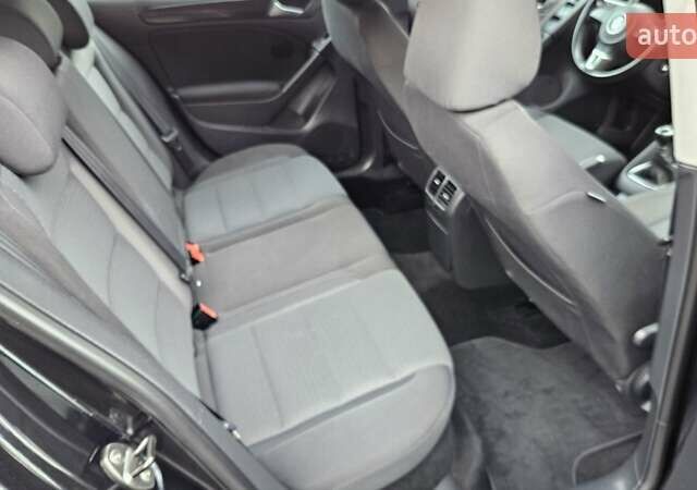 Черный Фольксваген Гольф, объемом двигателя 1.39 л и пробегом 197 тыс. км за 7350 $, фото 41 на Automoto.ua