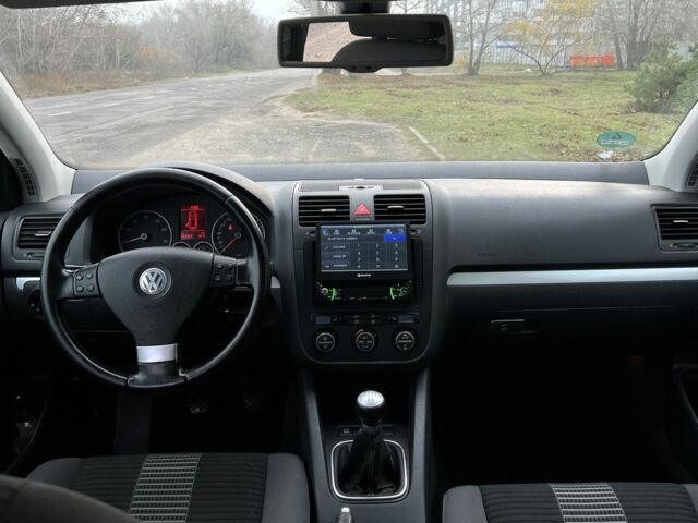 Черный Фольксваген Гольф, объемом двигателя 1.6 л и пробегом 167 тыс. км за 6999 $, фото 8 на Automoto.ua