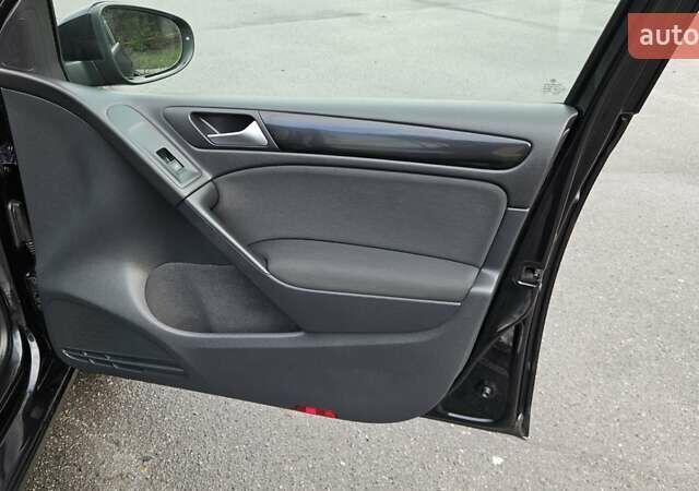 Черный Фольксваген Гольф, объемом двигателя 1.39 л и пробегом 197 тыс. км за 7350 $, фото 36 на Automoto.ua