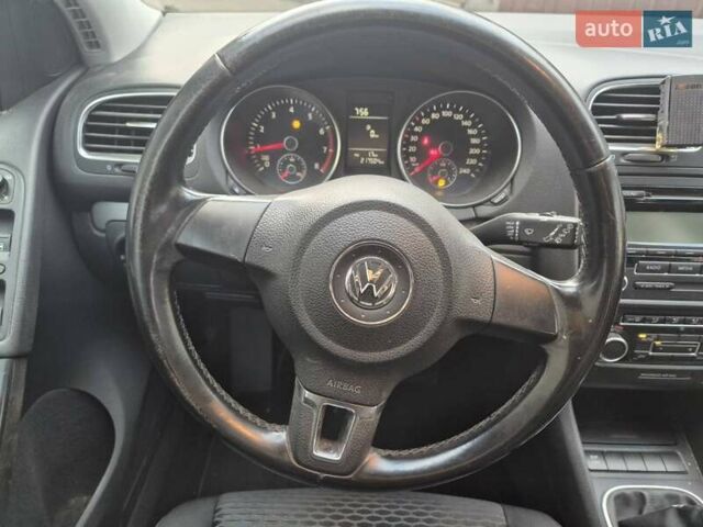 Черный Фольксваген Гольф, объемом двигателя 1.6 л и пробегом 217 тыс. км за 6500 $, фото 9 на Automoto.ua