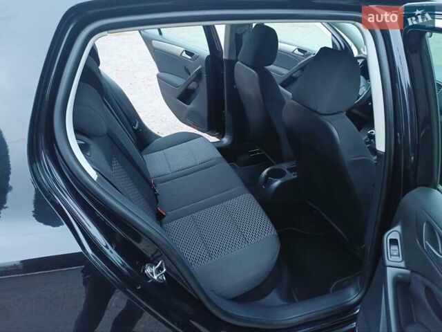 Чорний Фольксваген Гольф, об'ємом двигуна 1.4 л та пробігом 223 тис. км за 6999 $, фото 34 на Automoto.ua