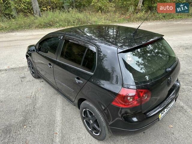 Черный Фольксваген Гольф, объемом двигателя 1.6 л и пробегом 196 тыс. км за 7000 $, фото 5 на Automoto.ua