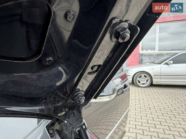 Черный Фольксваген Гольф, объемом двигателя 1.6 л и пробегом 189 тыс. км за 6650 $, фото 50 на Automoto.ua