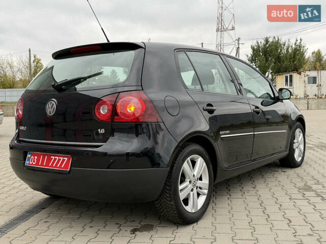 Черный Фольксваген Гольф, объемом двигателя 1.6 л и пробегом 189 тыс. км за 6650 $, фото 22 на Automoto.ua